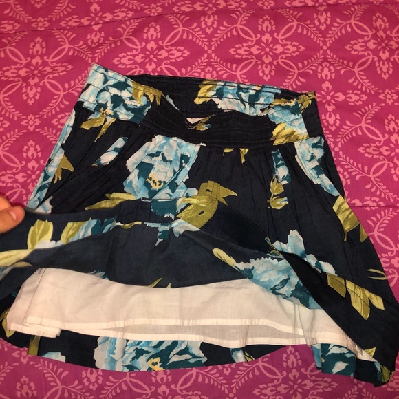 Abercrombie Floral Skirt - Picture 2 of 3